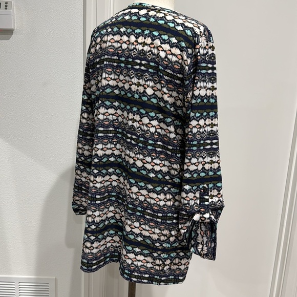 Van Heusen Women’s Rolled Sleeve Top - L - Picture 4 of 12